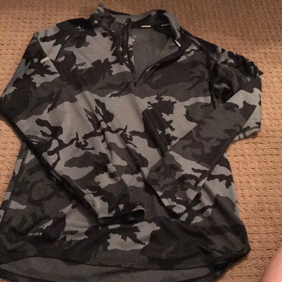 nike dri fit camo jacket